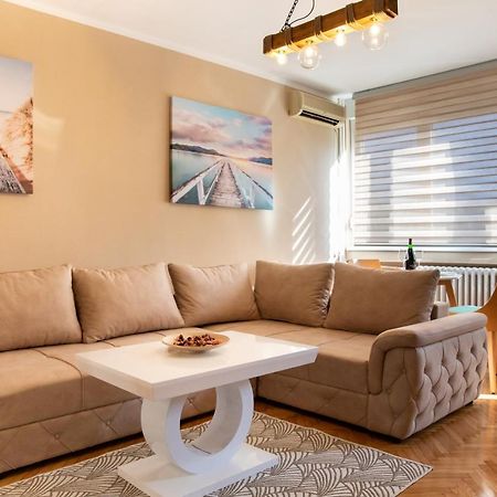 Nikolas Apartment Beograd Bagian luar foto